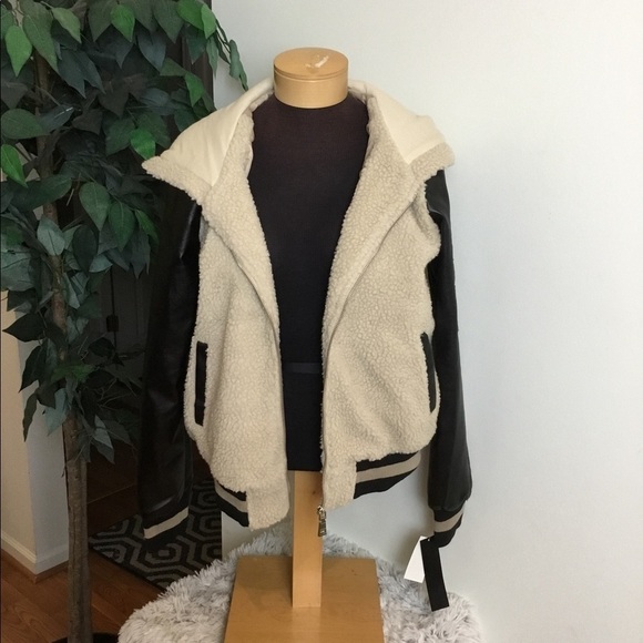 madden NYC Jackets & Blazers - Madden NYC Sleeve Pocket Sherpa Varsity Jacket Large
